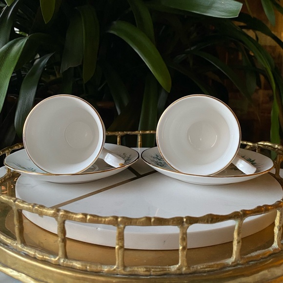 1960’s Pair of Queen Anne 8564 Floral Teacups + Saucers - Vintage Bone China Set - Picture 7 of 11